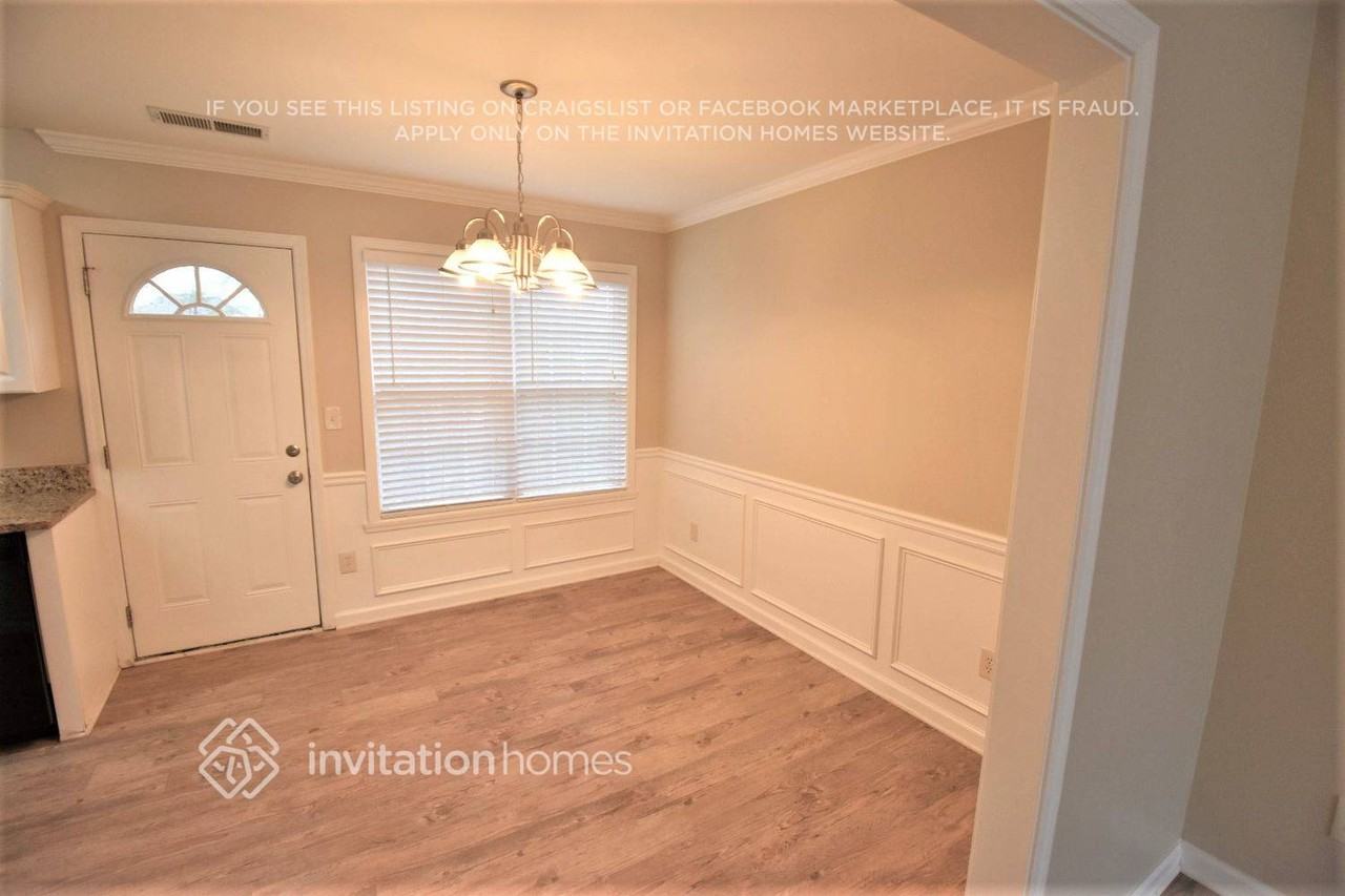 556 Ivey Way Se - Photo 4 of 13