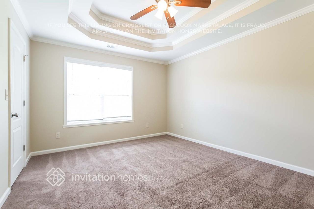 556 Ivey Way Se - Photo 5 of 13