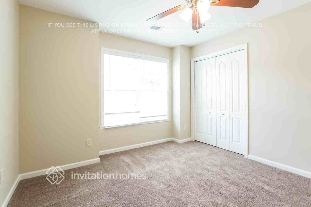 556 Ivey Way Se - Photo 7 of 13