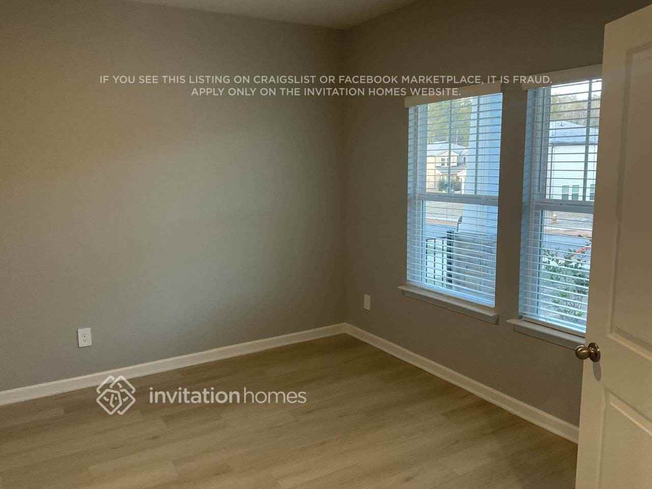 6939 Chester St - Photo 3 of 21