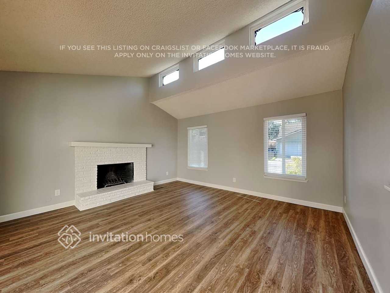 716 Whispering Bay Ln - Photo 5 of 22