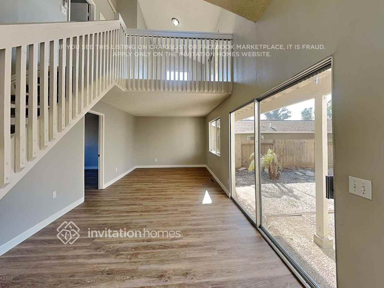 716 Whispering Bay Ln - Photo 6 of 22