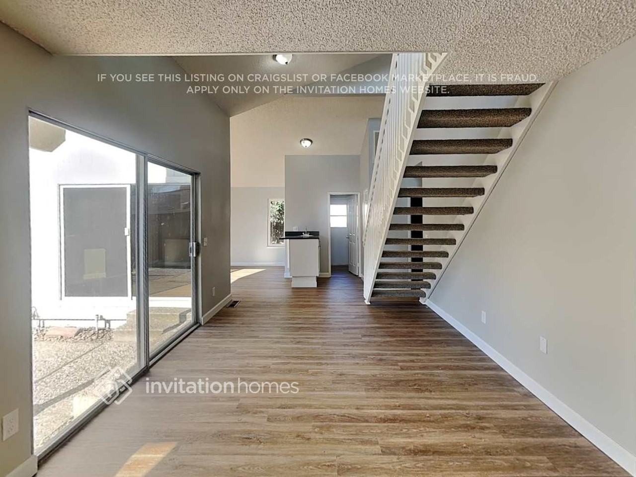 716 Whispering Bay Ln - Photo 7 of 22