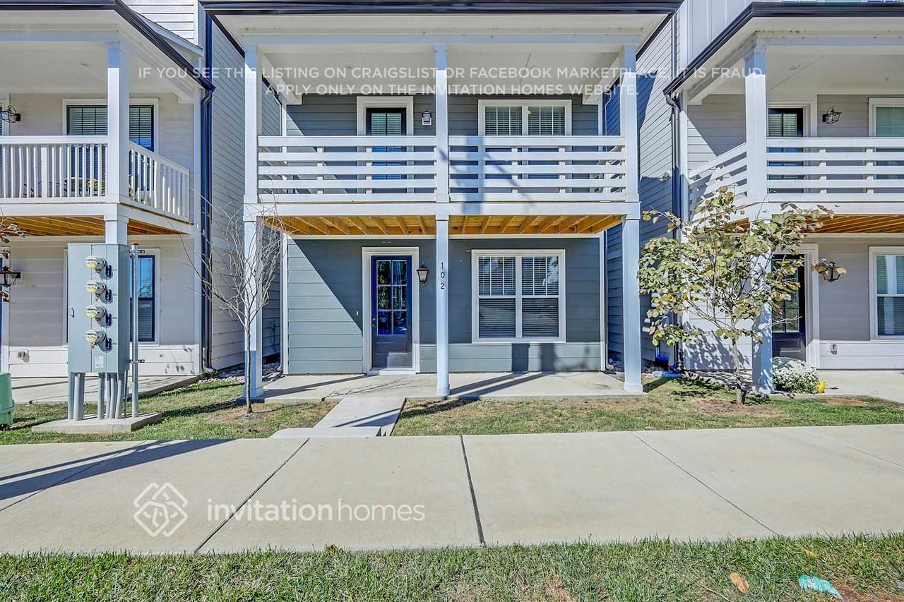 647 Vernon Ave #102 - Photo 2 of 29