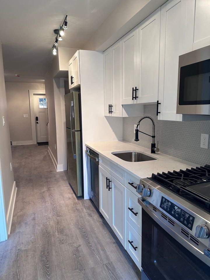 1526 2nd St Sw #1 - Photo 2 of 20