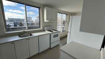 featured image of 3663 Boul Henri-Bourassa E