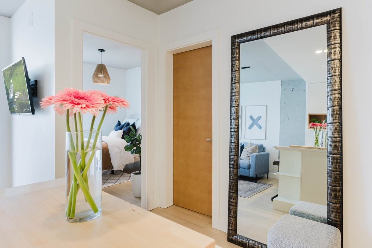 989 Johnson St - Photo 3 of 23