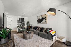 featured image of 8335 Wyandotte St E