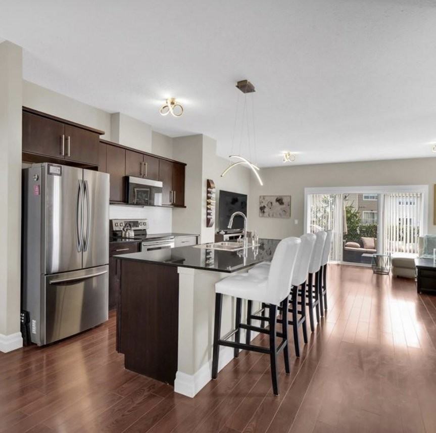 1850 Beaverbrook Ave - Photo 5 of 9