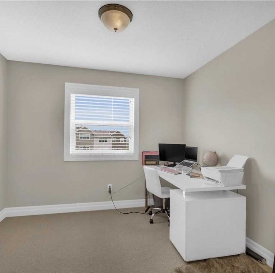 1850 Beaverbrook Ave - Photo 6 of 9