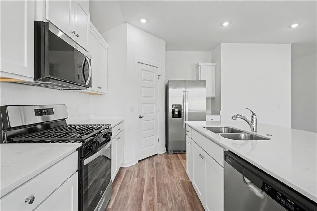 539 Colorado St - Photo 4 of 26