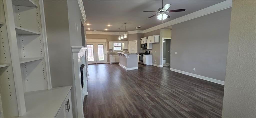 902 Sugar Loaf St - Photo 2 of 12