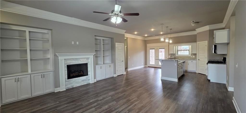 902 Sugar Loaf St - Photo 3 of 12