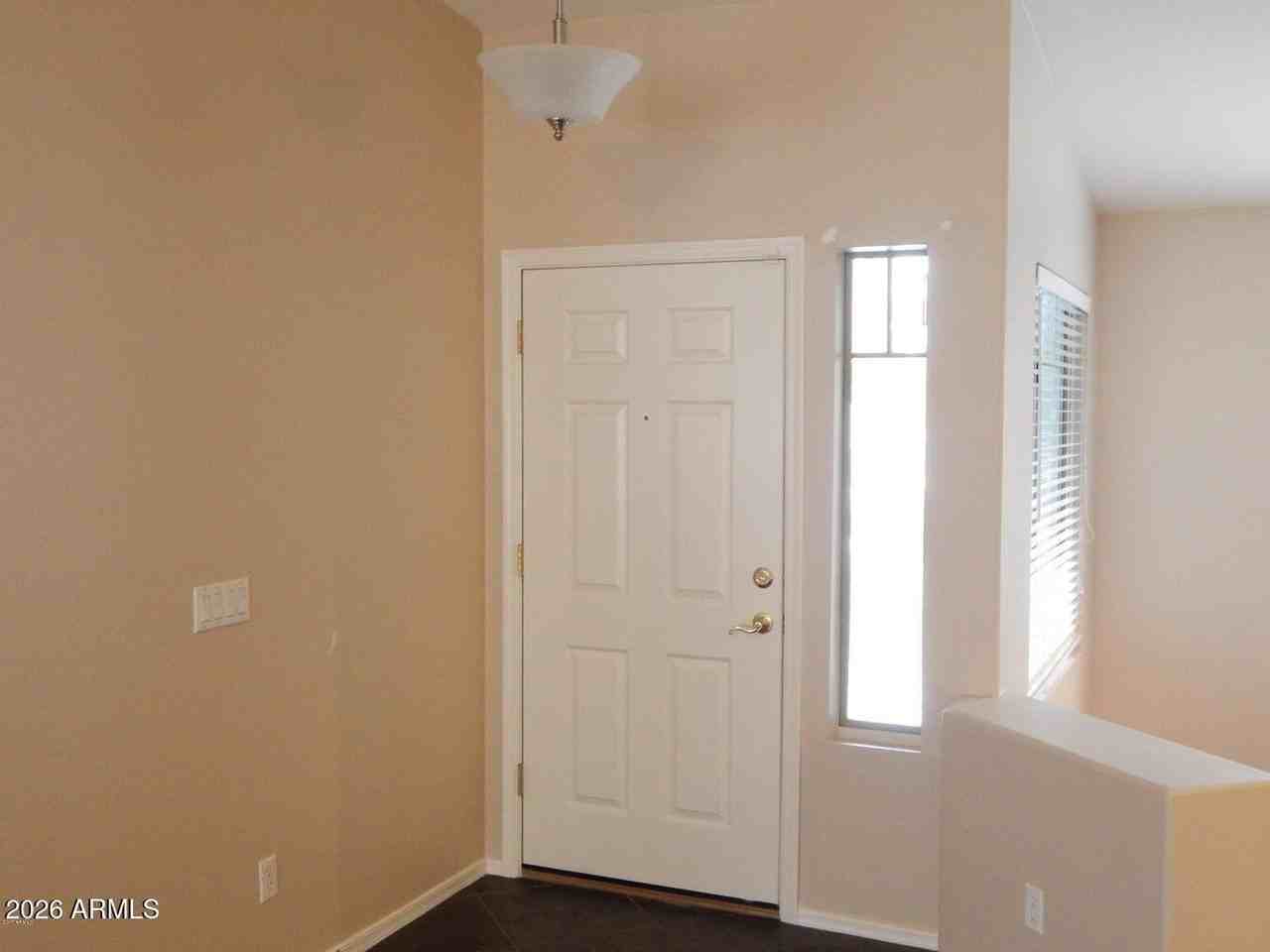 15786 W Pima St - Photo 4 of 28