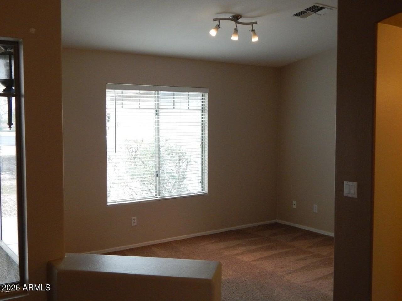 15786 W Pima St - Photo 5 of 28