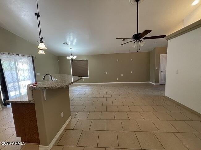 10281 W Heather Dr - Photo 5 of 17