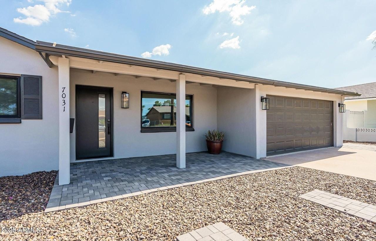 7031 E Belleview St - Photo 2 of 41