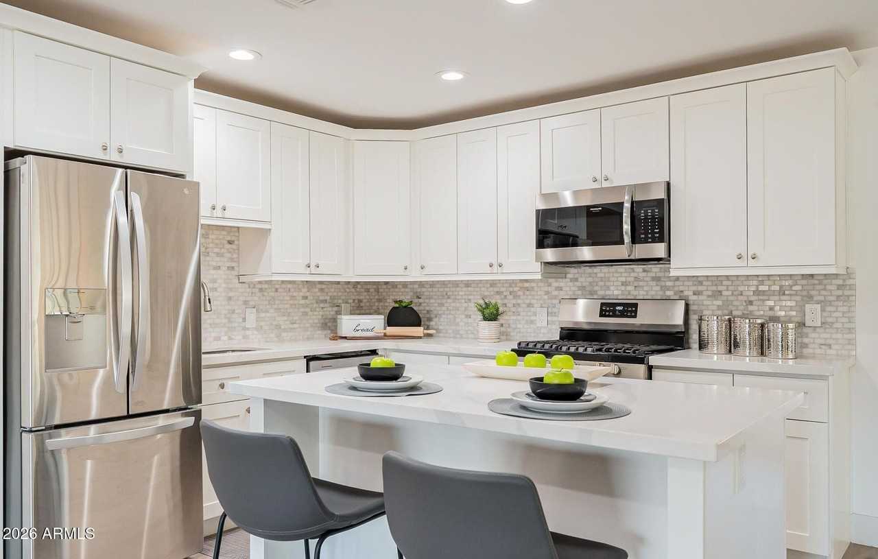 7031 E Belleview St - Photo 4 of 41