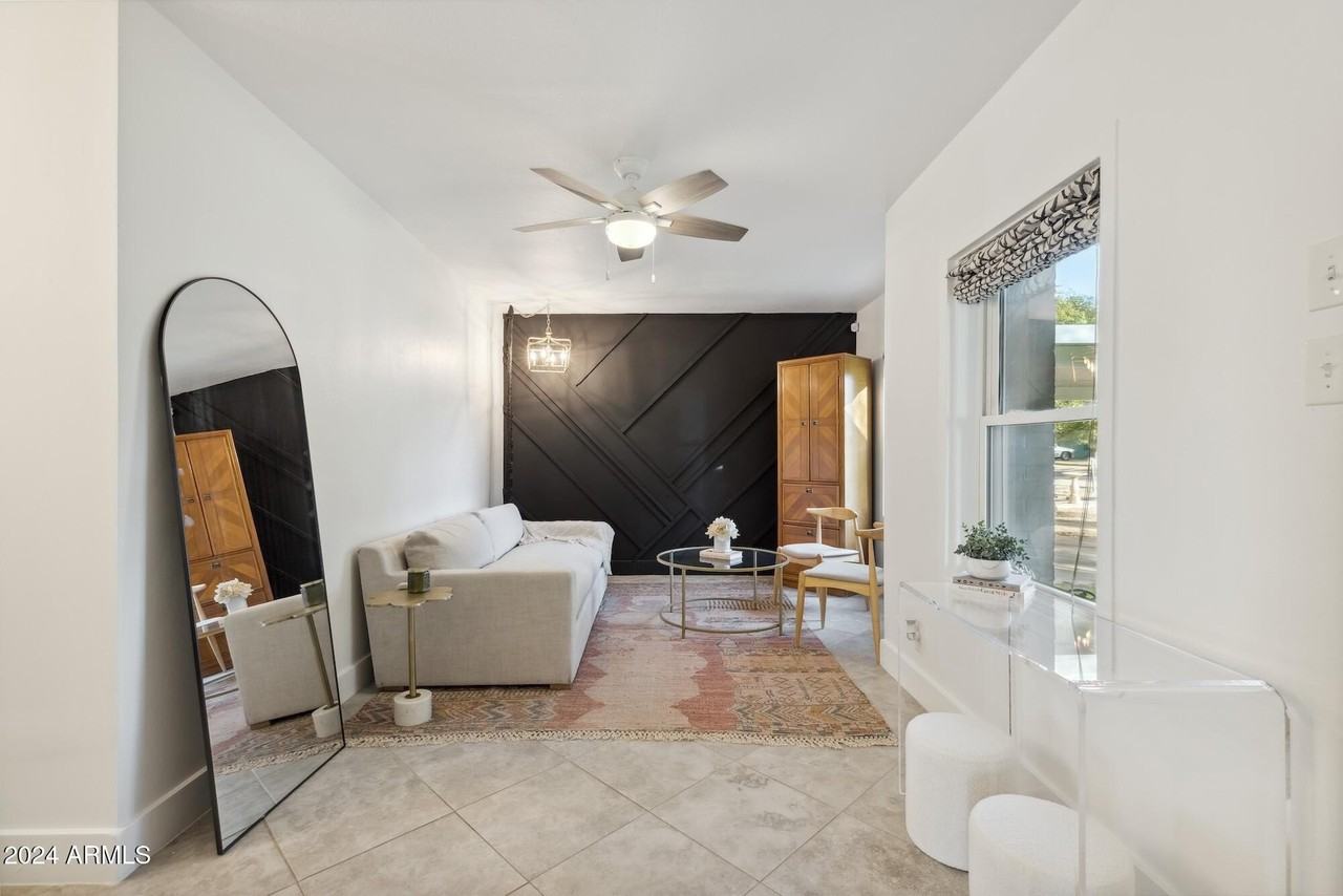 2230 E Clarendon Ave - Photo 6 of 41