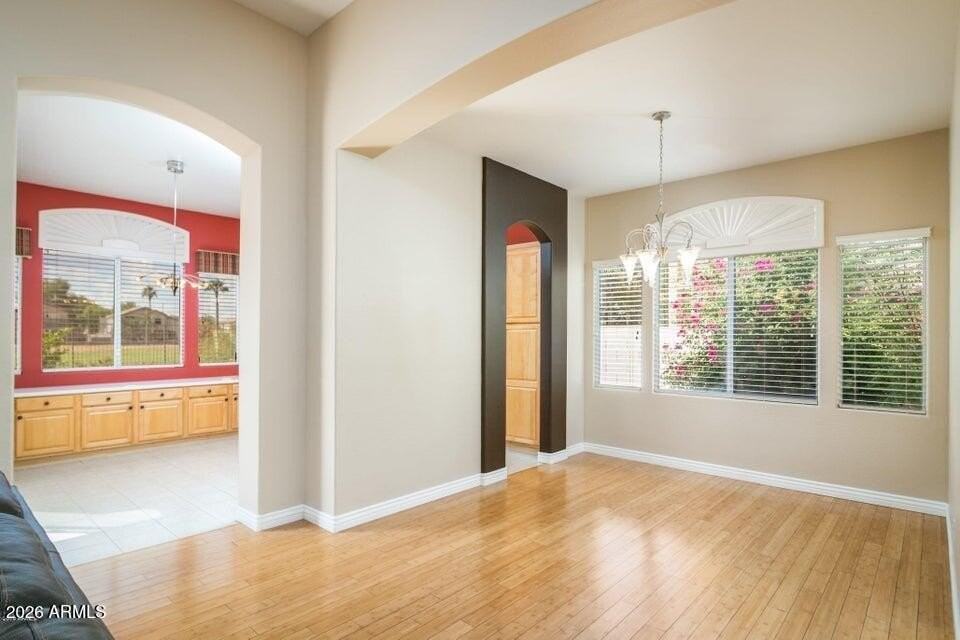 1004 S Parkcrest St - Photo 3 of 16