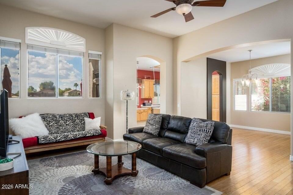 1004 S Parkcrest St - Photo 4 of 16