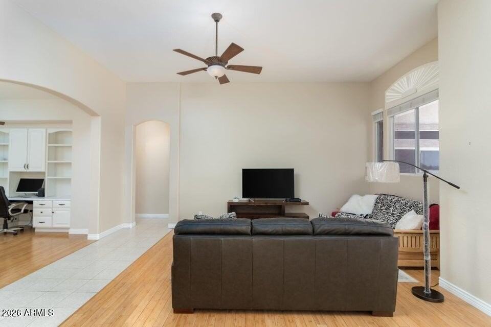 1004 S Parkcrest St - Photo 5 of 16