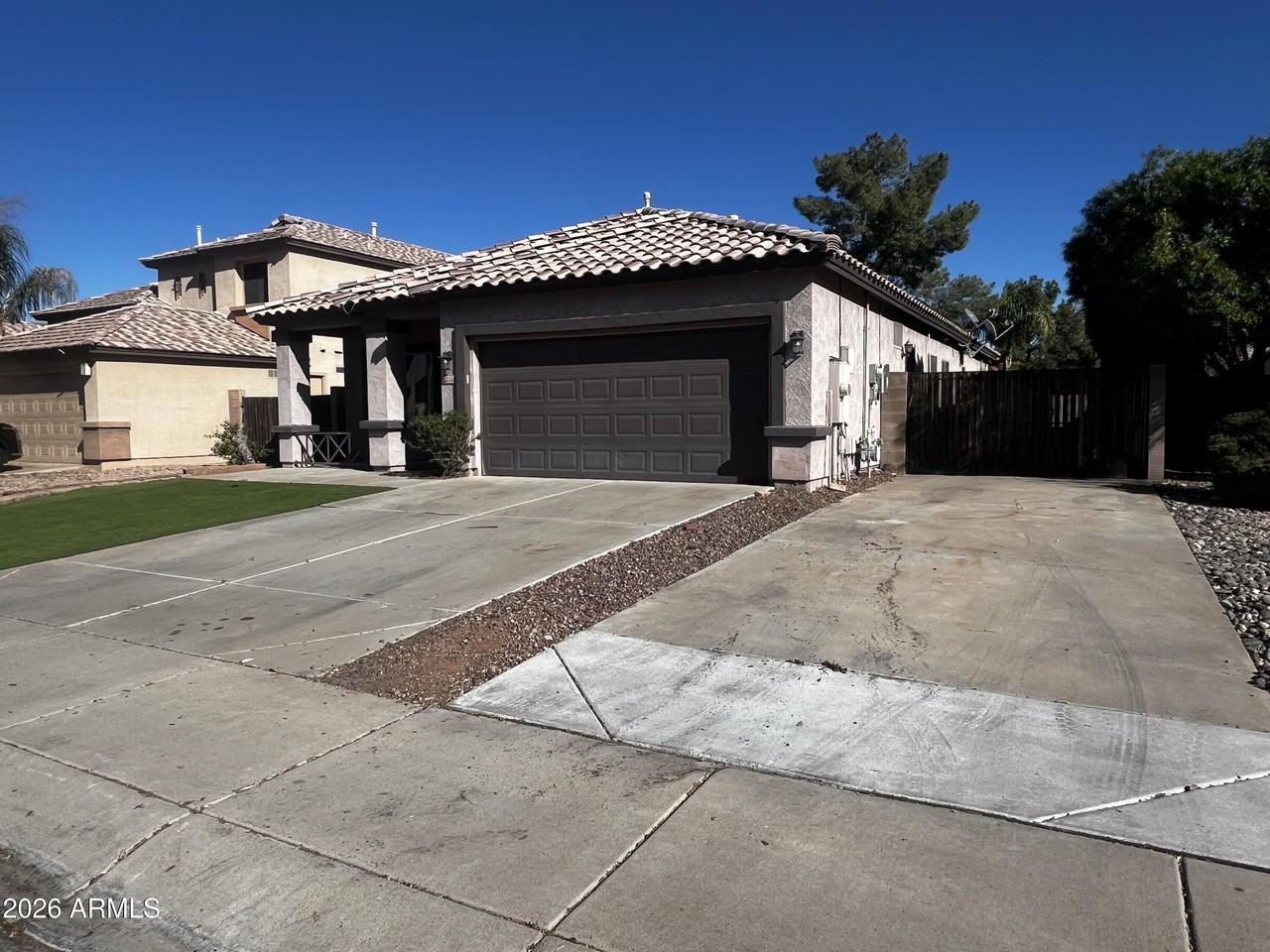 1227 S Kendra St - Photo 2 of 19