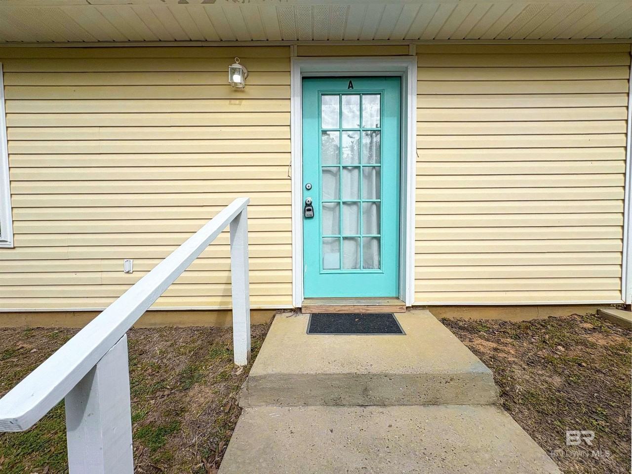 5652 Dee St #A - Photo 6 of 26