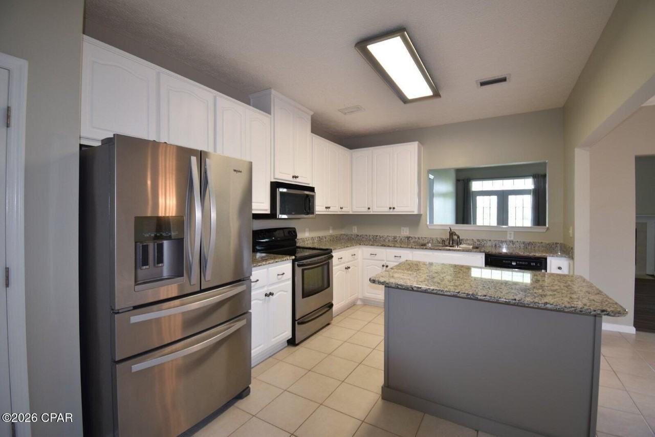 2306 Dragonfly Ln - Photo 2 of 15