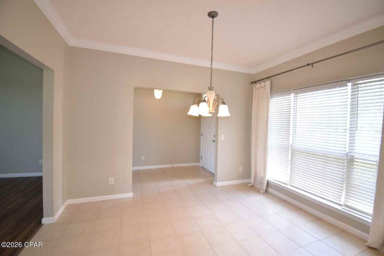 2306 Dragonfly Ln - Photo 4 of 15