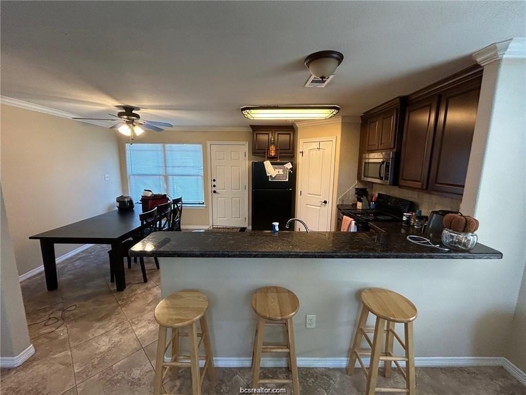 1714 Boardwalk Ct - Photo 5 of 25