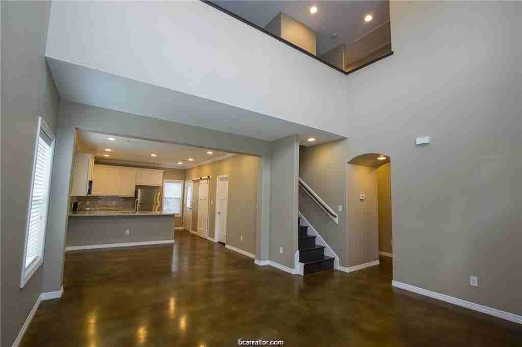 3200 Link St - Photo 4 of 24