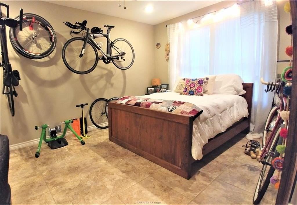 4100 Aspen St #D - Photo 4 of 11