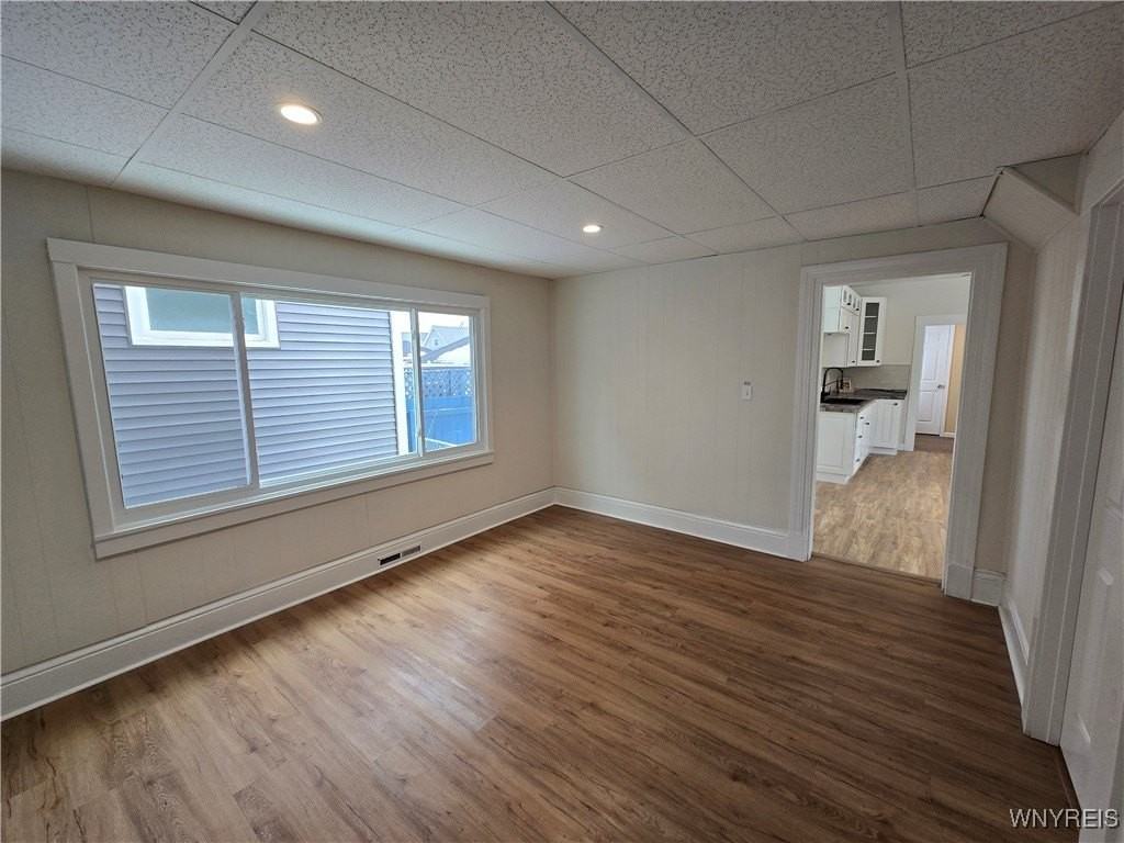 33 Trowbridge St - Photo 7 of 22