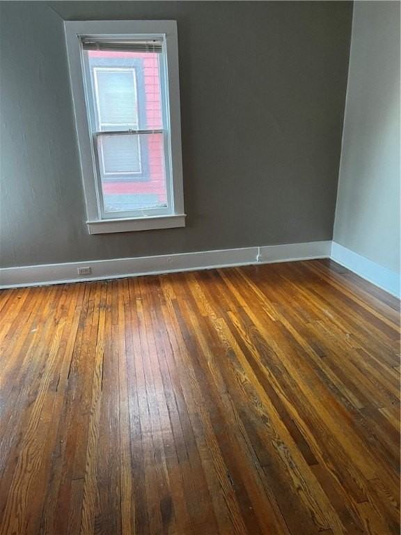 627 W Water St - Photo 6 of 7