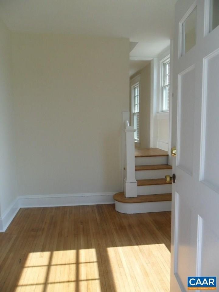 1411 Gordon Ave - Photo 3 of 30