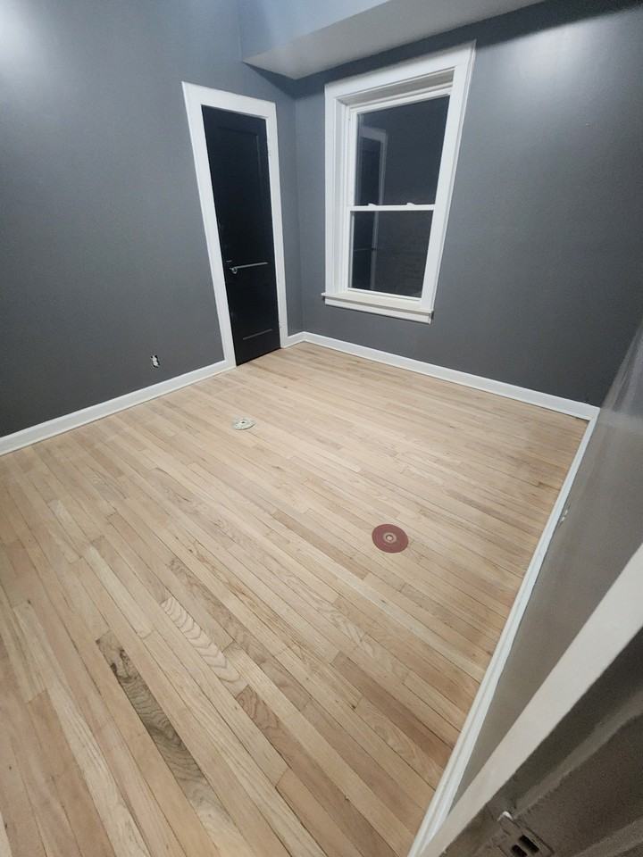 7637 South Paulina Street - Photo 4 of 11