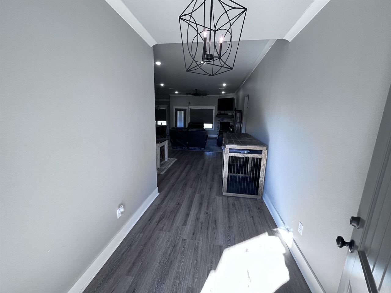 40 Darlin Dr - Photo 4 of 37