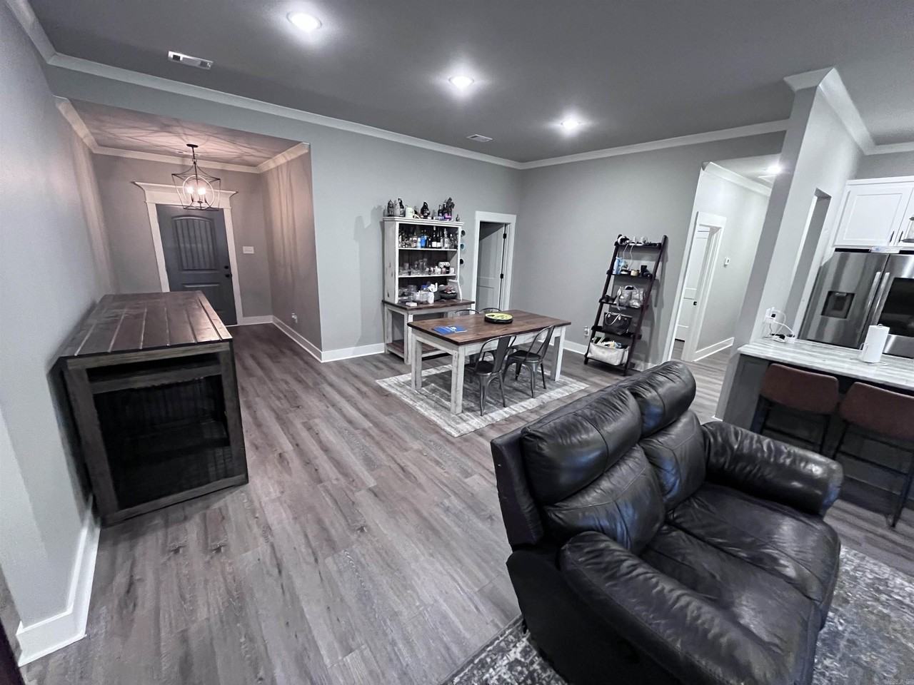 40 Darlin Dr - Photo 7 of 37