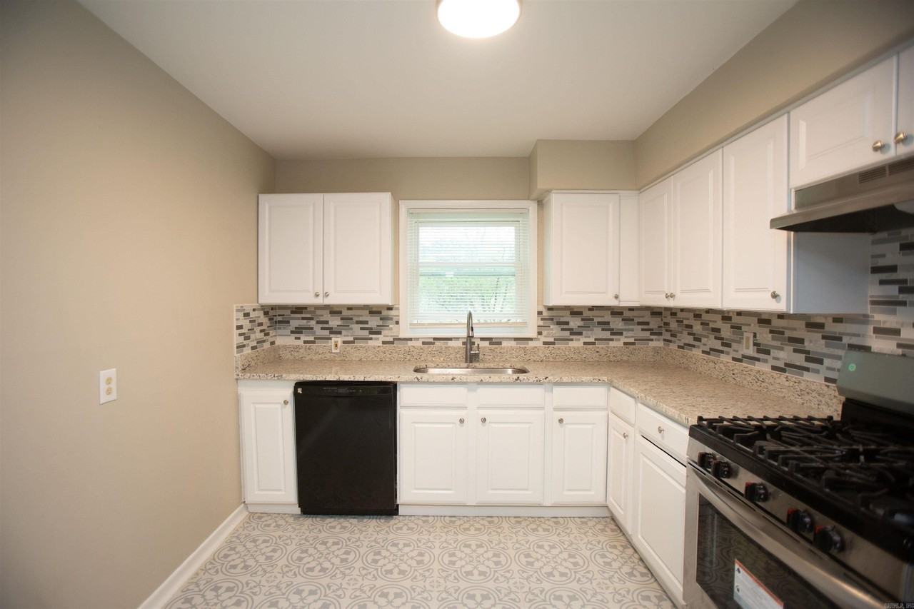 2308 Blackwood Rd - Photo 7 of 25