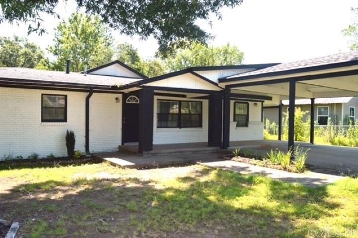 315 Highway 365 - Photo 2 of 9