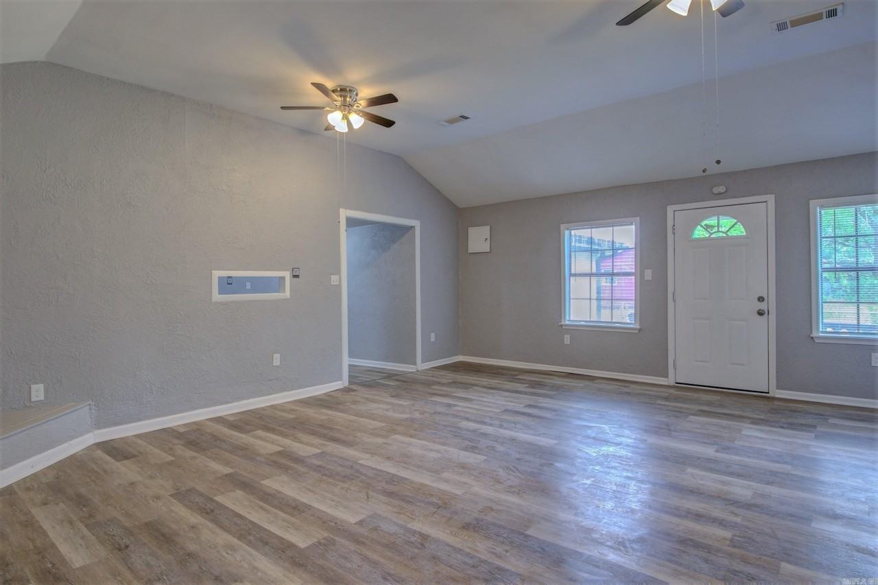 315 Highway 365 - Photo 6 of 9