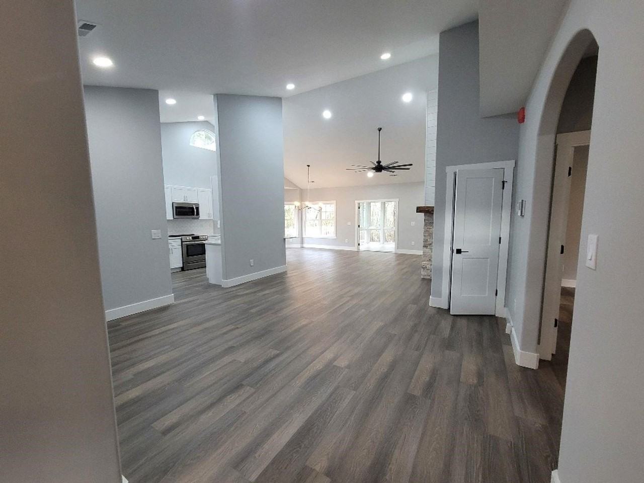 516 June Bug Ct - Photo 3 of 27