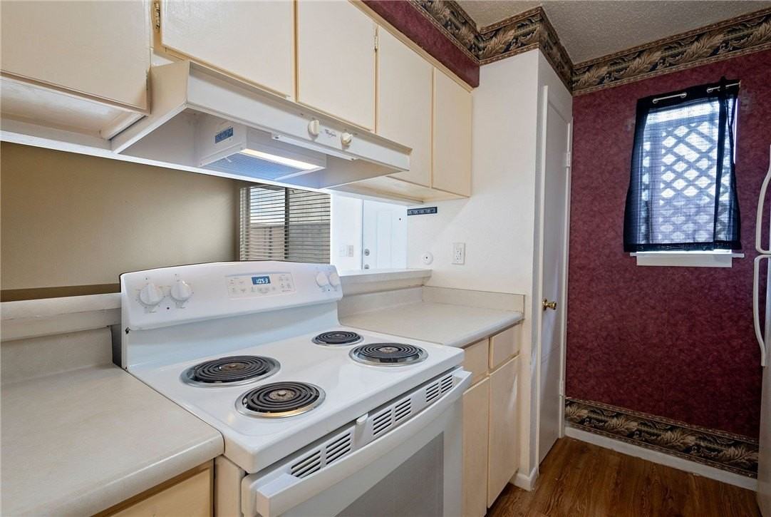 2058 Hidden Lk - Photo 5 of 16