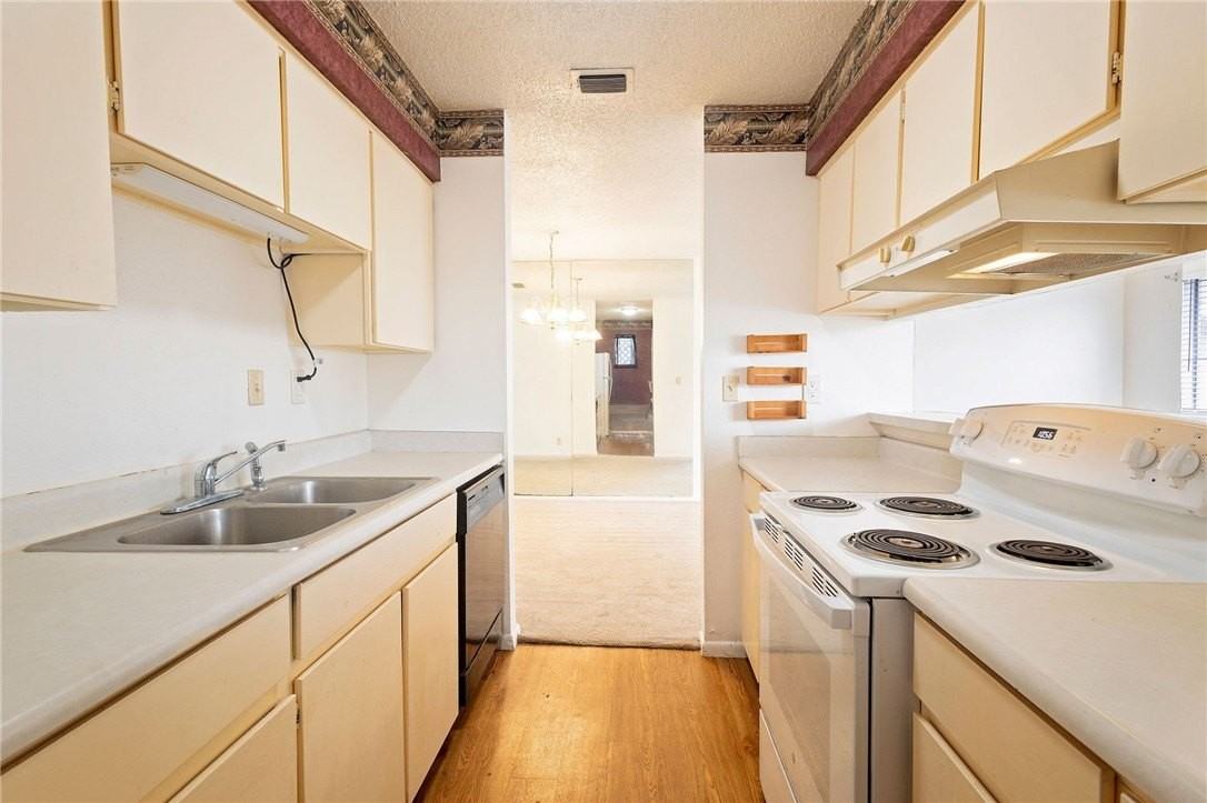 2058 Hidden Lk - Photo 6 of 16