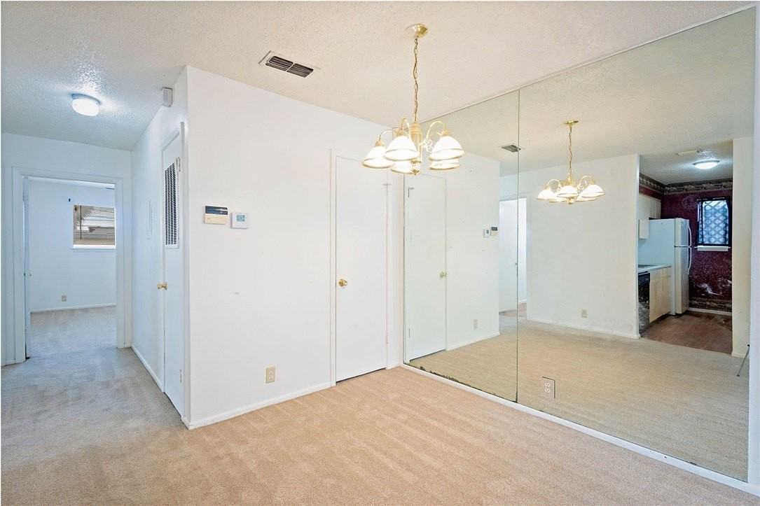 2058 Hidden Lk - Photo 7 of 16