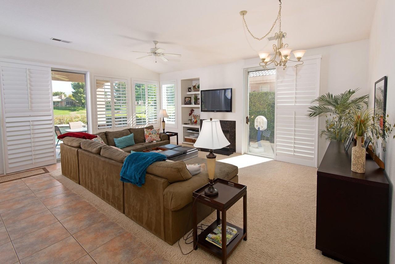 29488 W Laguna Dr - Photo 2 of 31