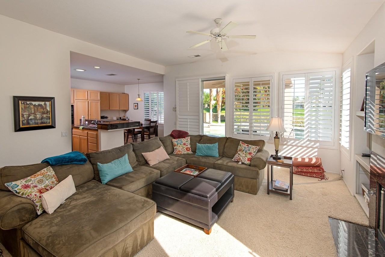 29488 W Laguna Dr - Photo 5 of 31