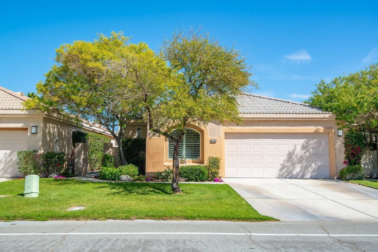 67550 S Laguna Dr - Photo 2 of 31