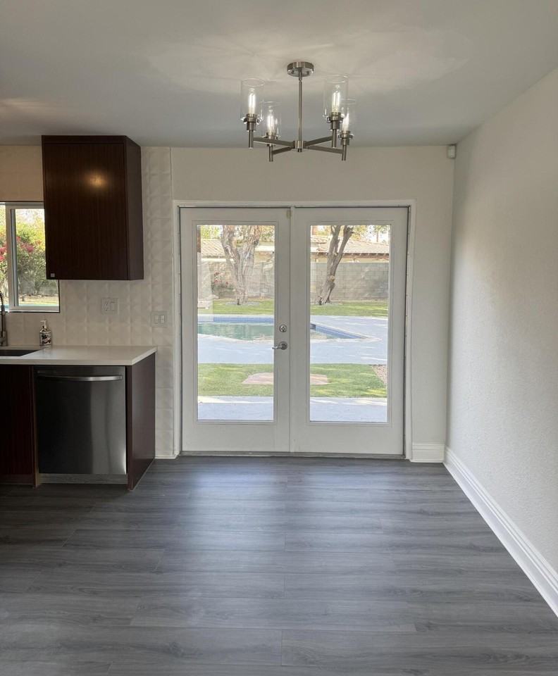 30620 Pauline Ave - Photo 7 of 28